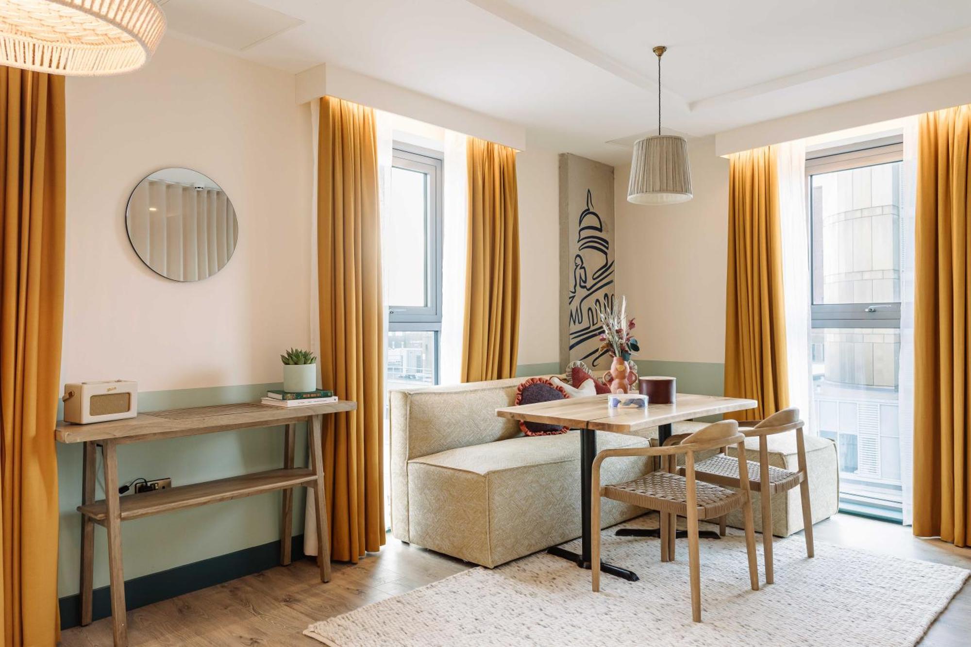Room2 Belfast Hometel 외부 사진